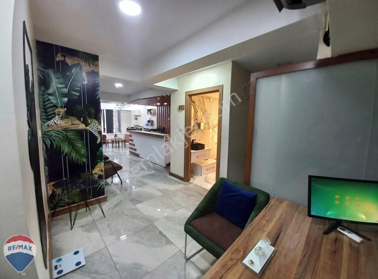 Remax Mavi-çark Cad-itfaiye Cad Kesişimi 4katlı 313m² Komplemülk - Görsel 2
