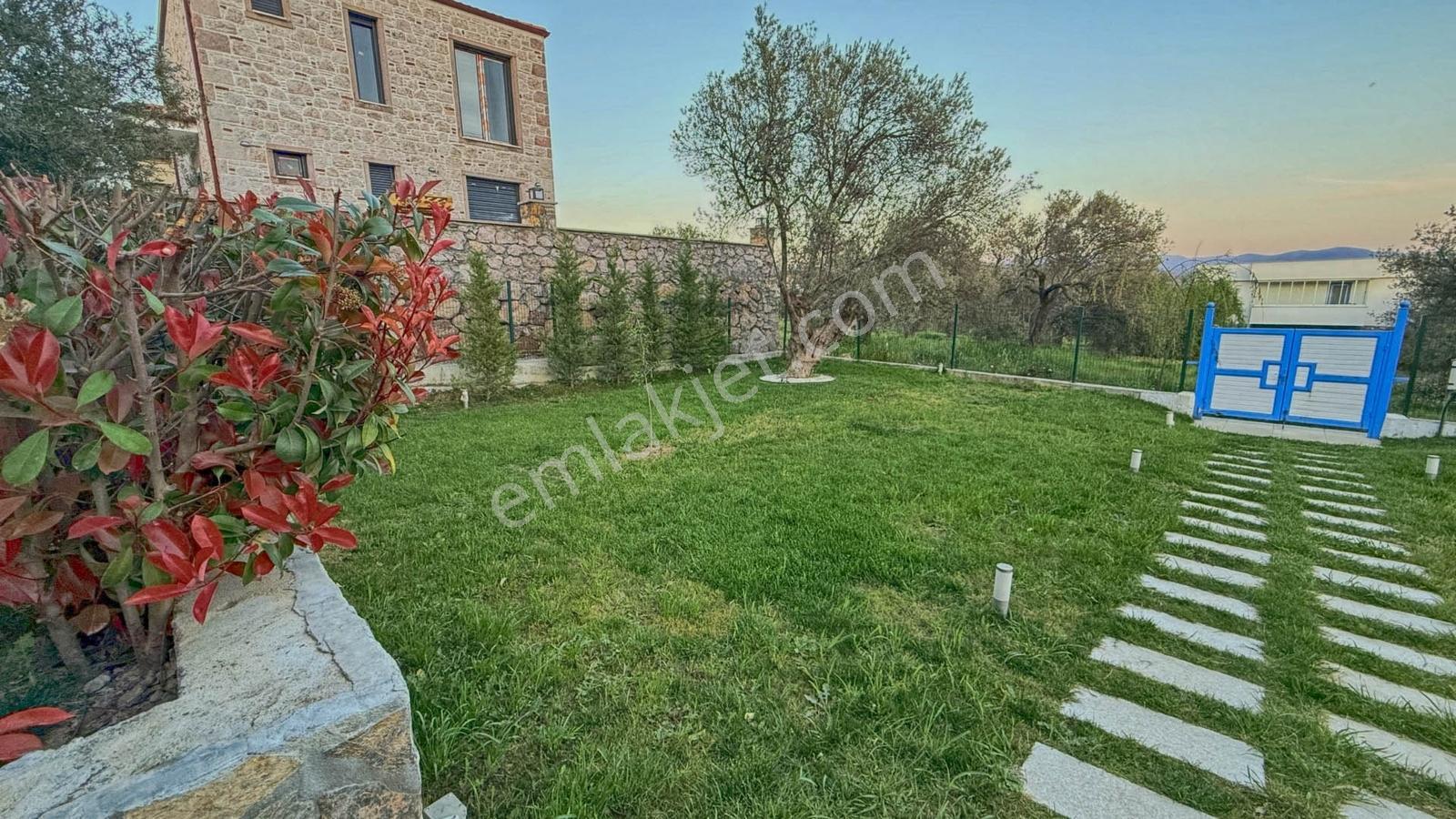 Remax Advantage Arzu Aksaray Gömeç Karaağaçta Teraslı Daıre - Görsel 4