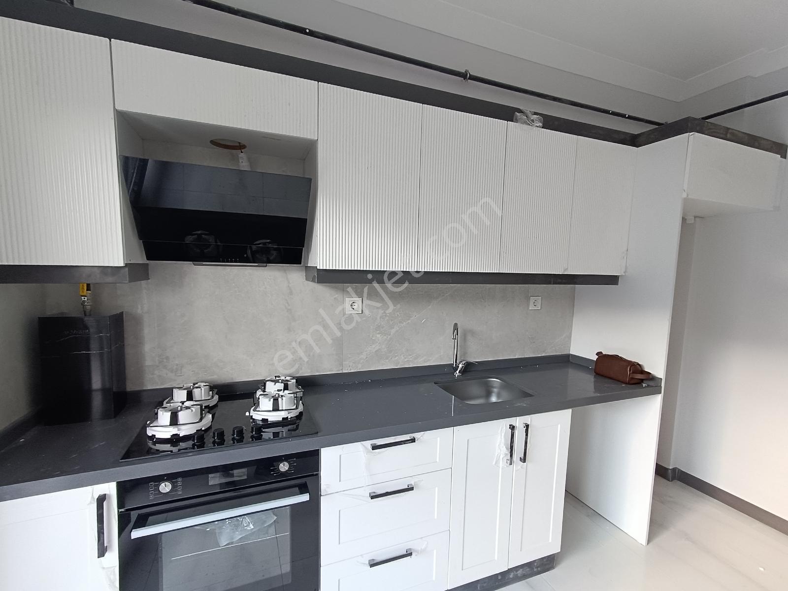 Çorlu Hürriyet Mh. Butik Sitede Satılık 2+1 Ara Kat Sıfır Daire - Görsel 2