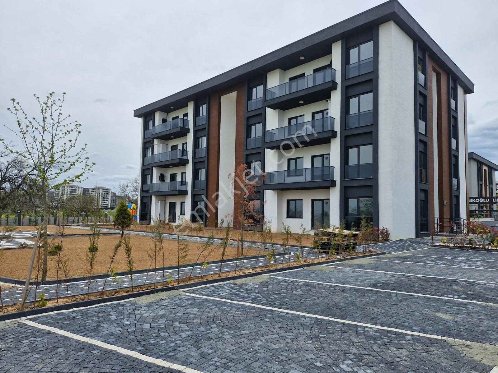 Çorlu Hürriyet Mh. Butik Sitede Satılık 2+1 Ara Kat Sıfır Daire
