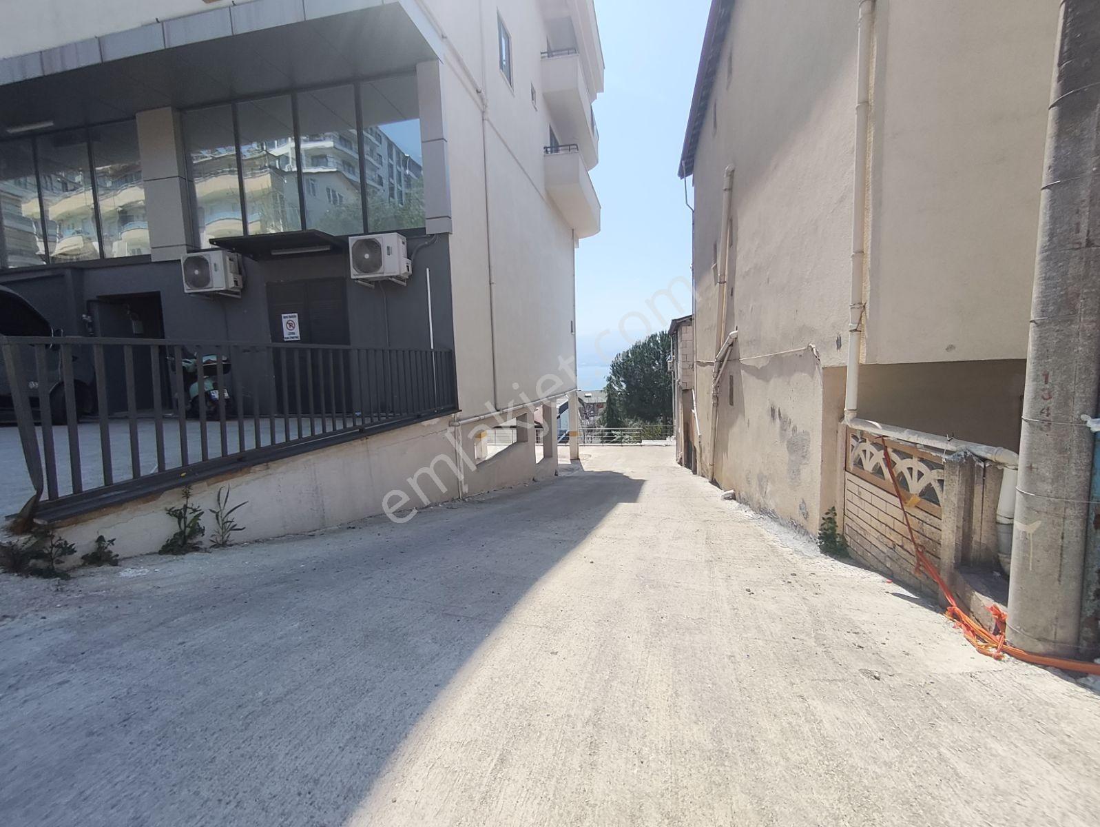 İzmit Kuruçeşme Radarda Satılık Deniz Manzaralı 3+1 Arakat - Görsel 24