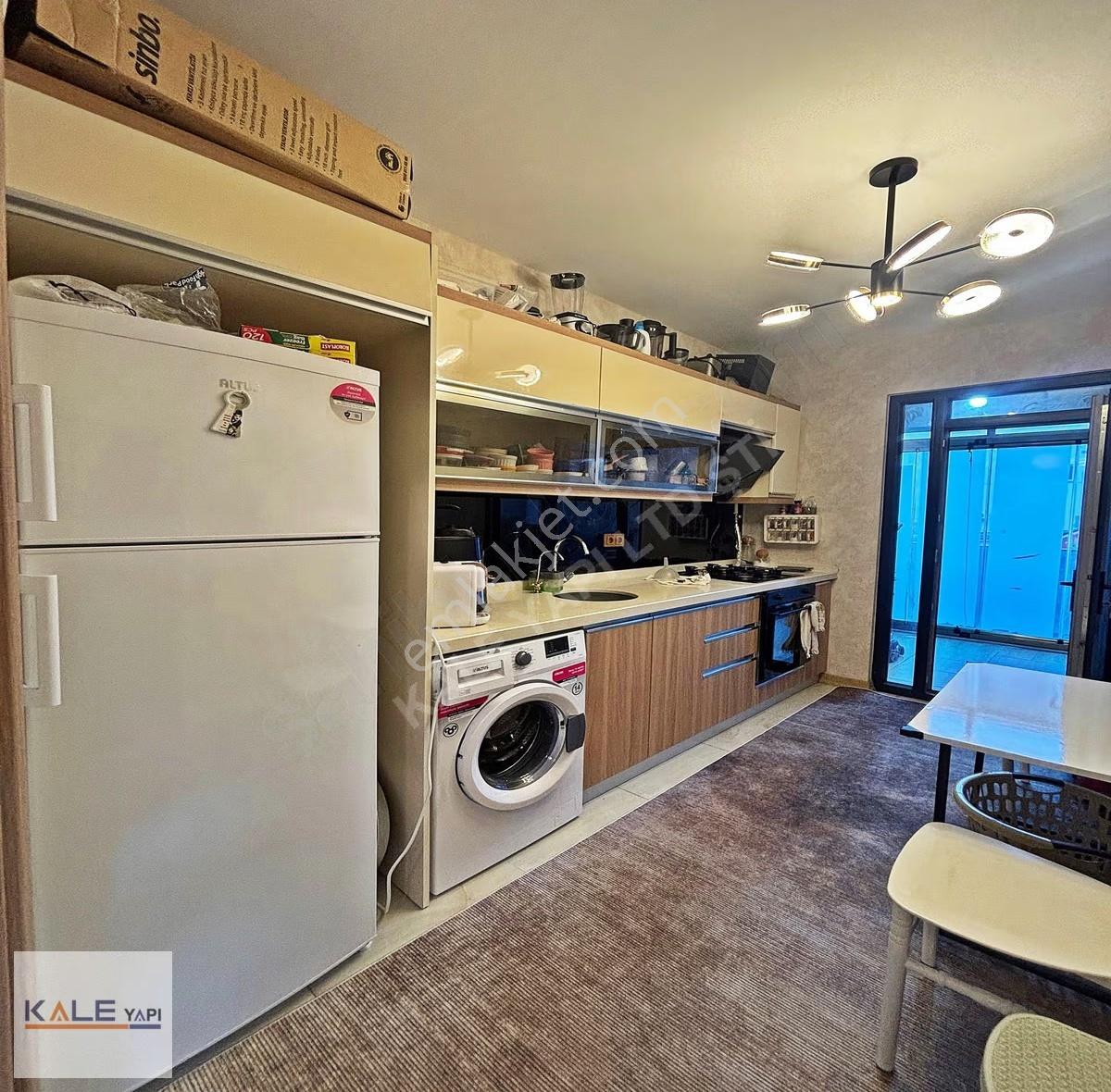 Metrobüs Yanı, Site İçi 2+1 Daire (90m² Net) - Görsel 19