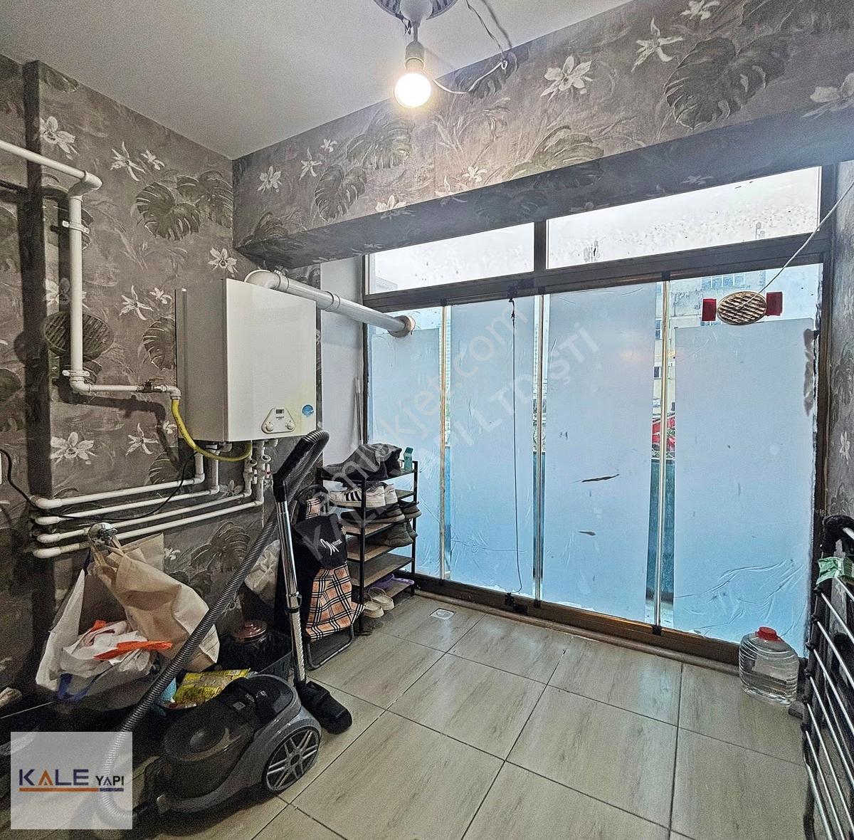 Metrobüs Yanı, Site İçi 2+1 Daire (90m² Net) - Görsel 12
