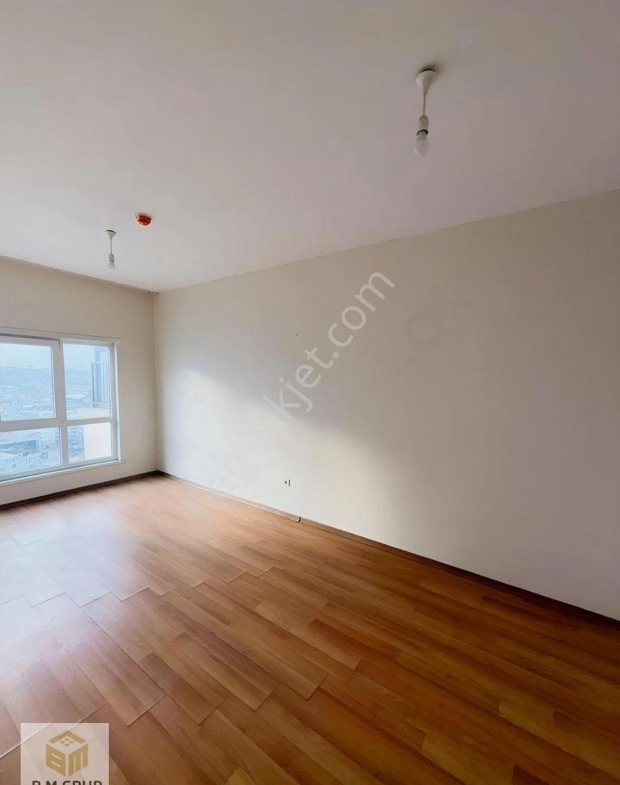 Esenyurt Star Towers De Satılık 2+1 Daire Acil Satılık - Görsel 3