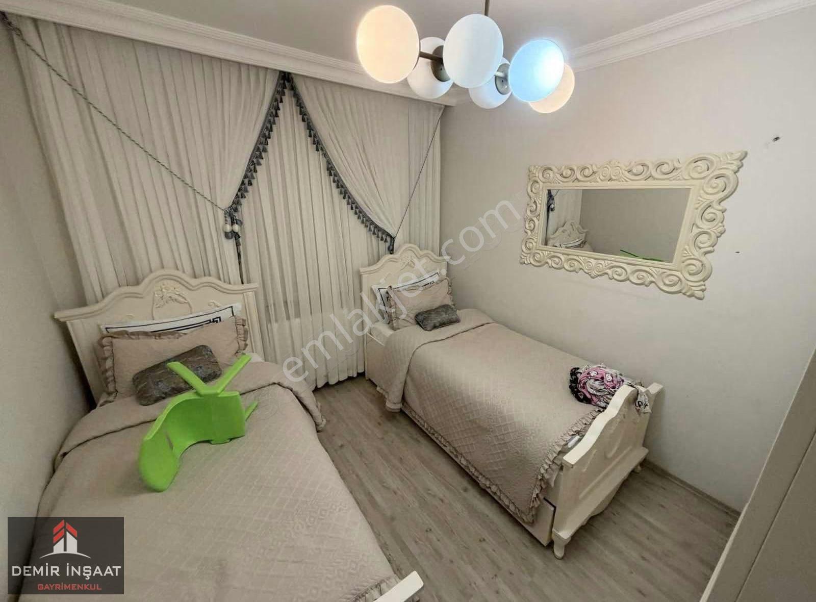 Demir İnşaat İ.paşa Sıfır Ayarında 95m² Ara Kat Kapalı Otoparklı - Görsel 13