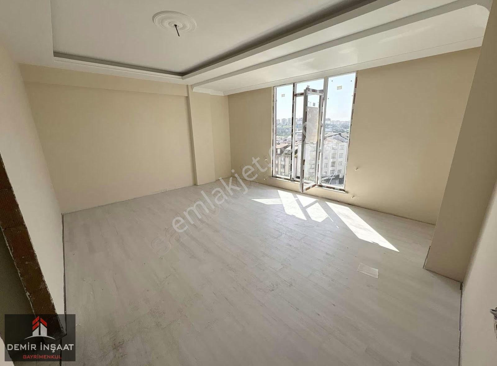 Demir İnşaat'tan Cadde Üzernde Sıfır 3+1 125m2 Mükemmel Orta Kat