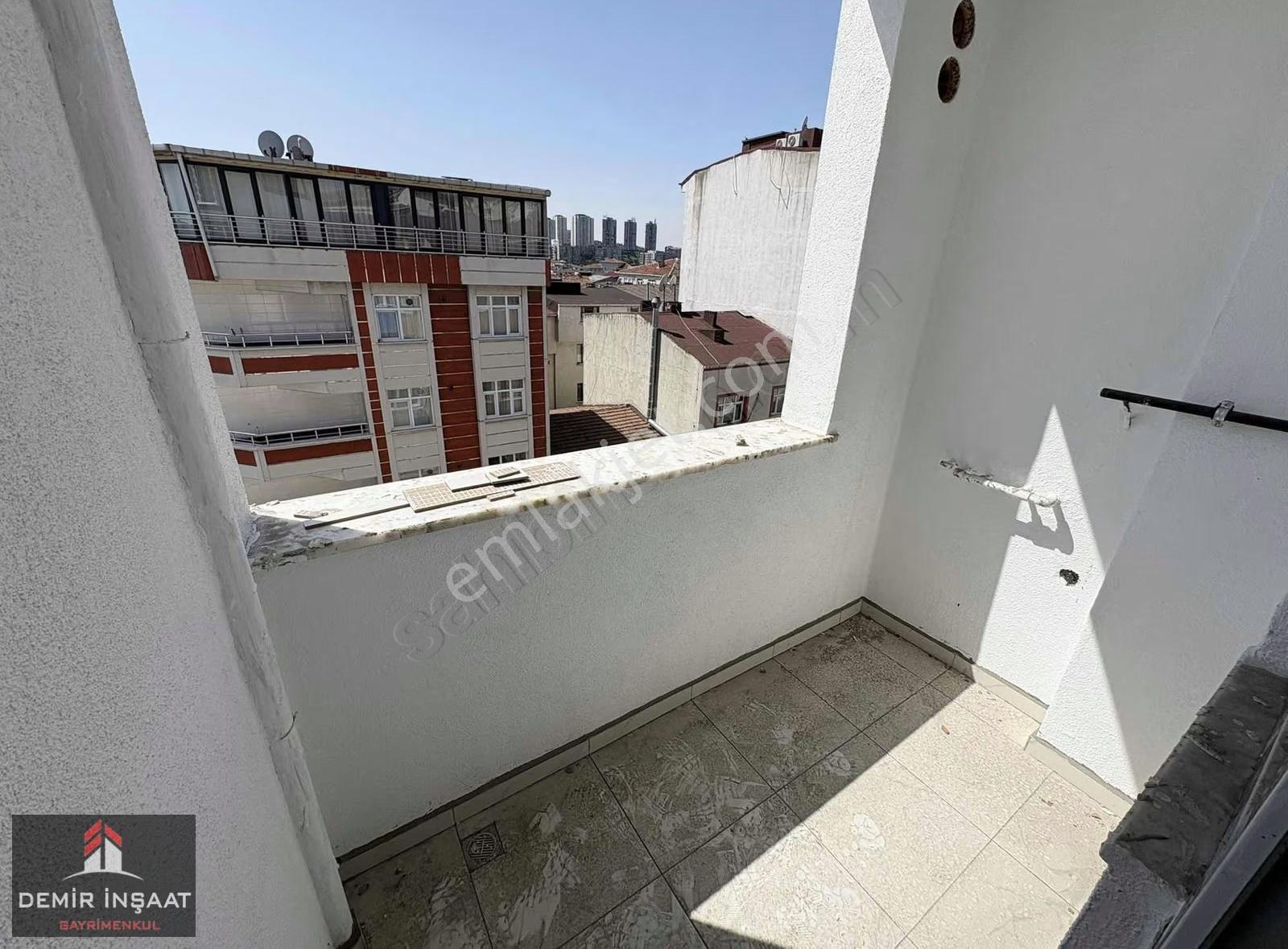 Demir İnşaat'tan Cadde Üzernde Sıfır 3+1 125m2 Mükemmel Orta Kat - Görsel 20