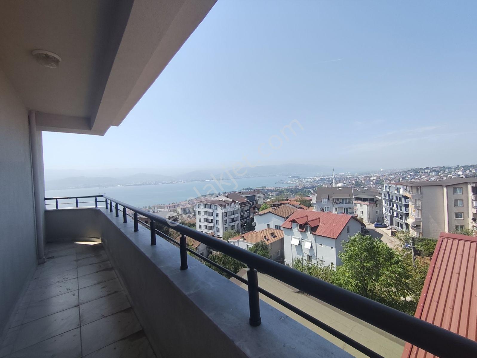 İzmit Kuruçeşme Yeni Mah.satılık Ebeveyn Banyolu 4+1 Çatidublex - Görsel 6