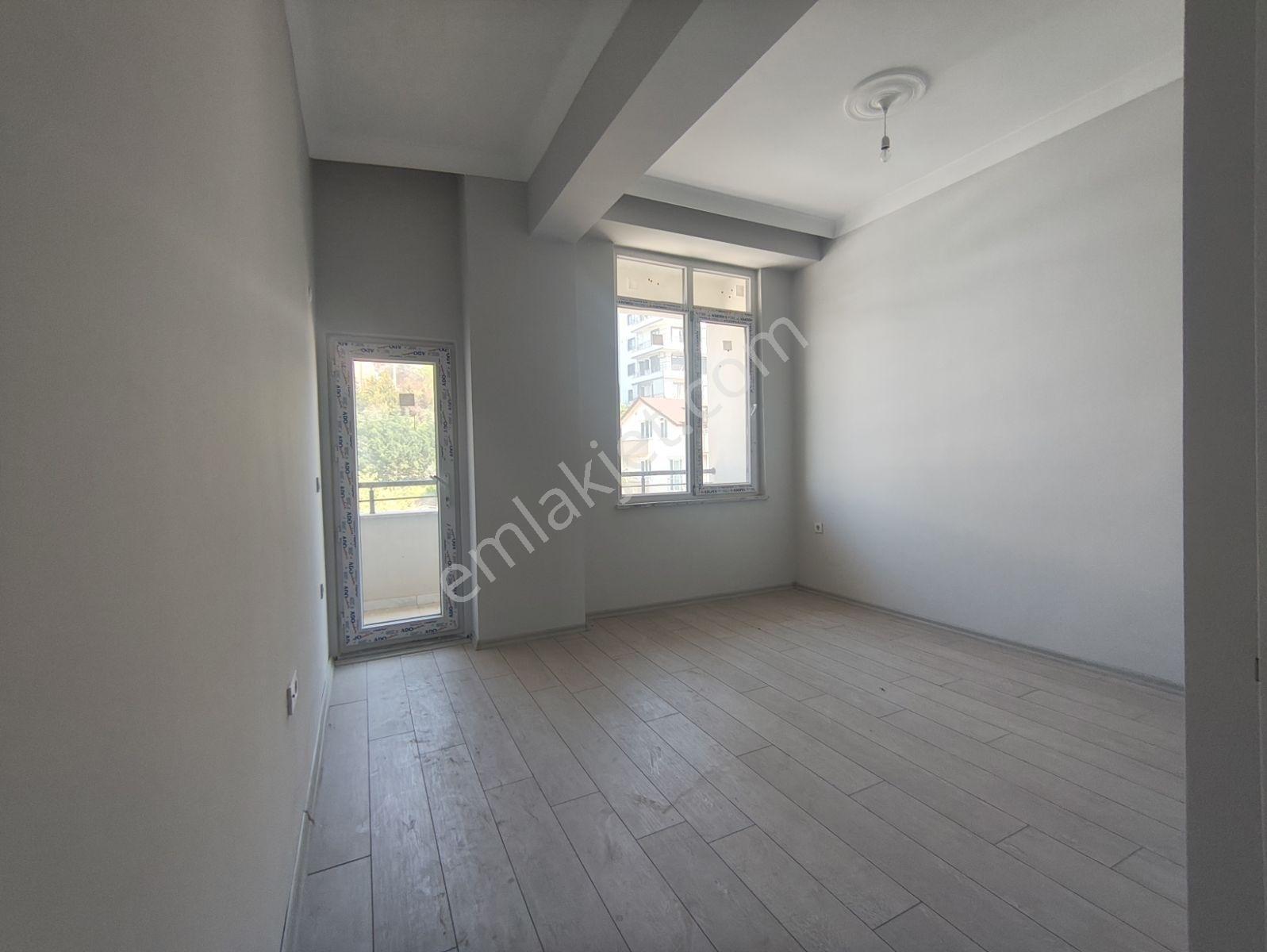 İzmit Kuruçeşme Yeni Mah.satılık Ebeveyn Banyolu 4+1 Çatidublex - Görsel 35