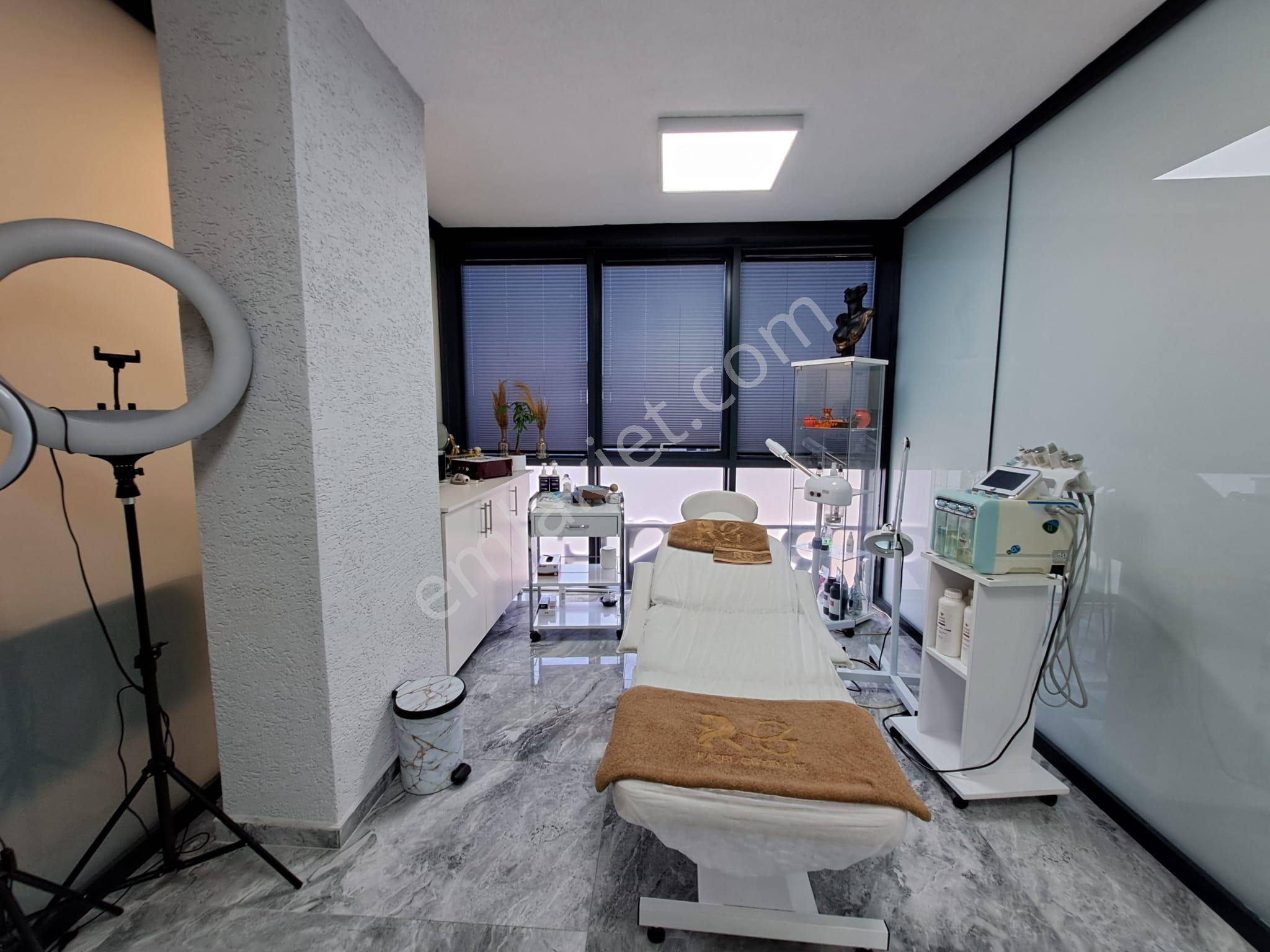 Devren Kiralık Güzellik Salonu Başakşehır Full Ekipman + Hazır Portföy - Görsel 17