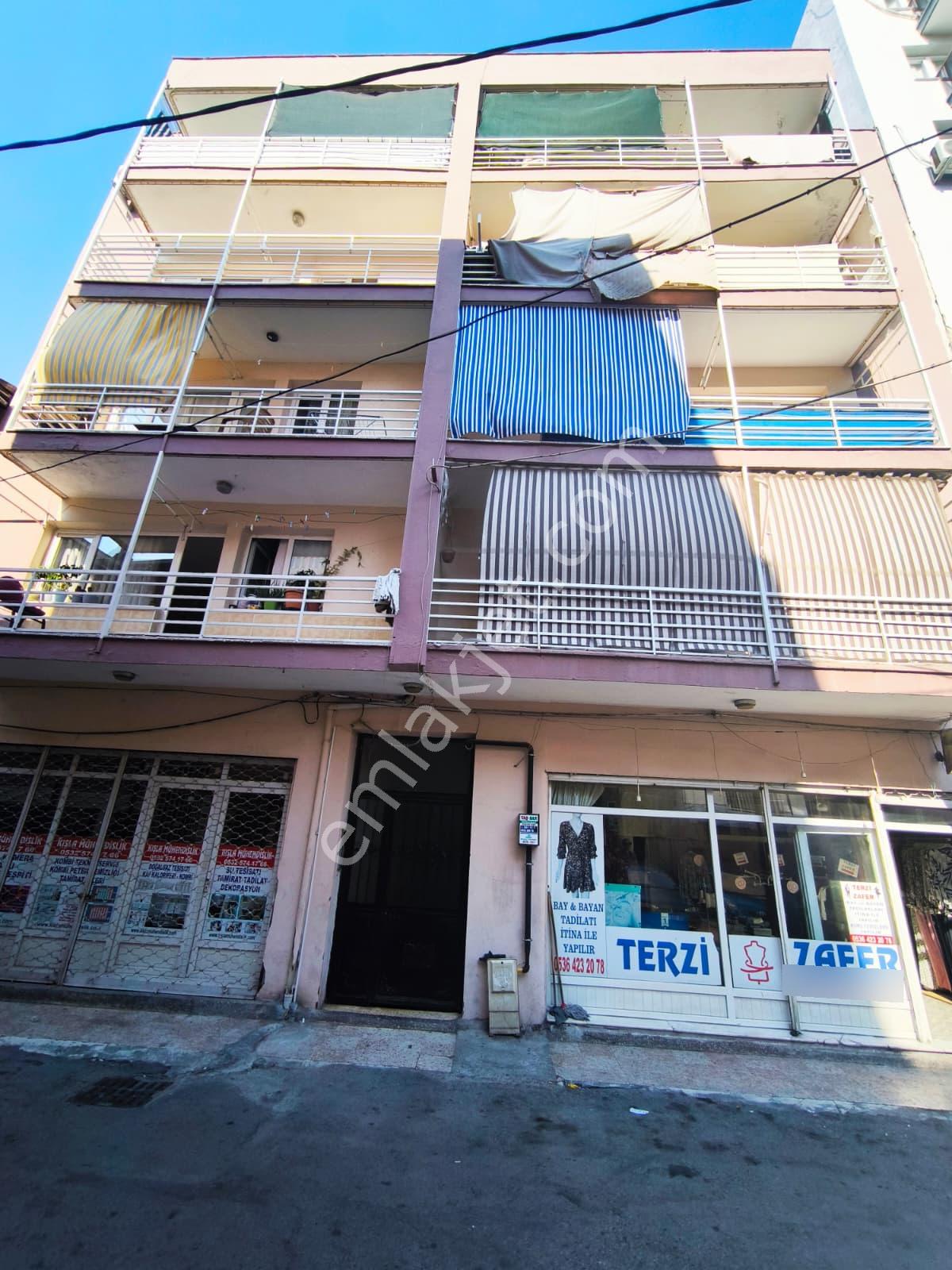 İzmir Karabağlar Bozyaka Dalgıçlar Mevkii İstikbal Mob. Yakınında Satılık Dükkan - Görsel 2