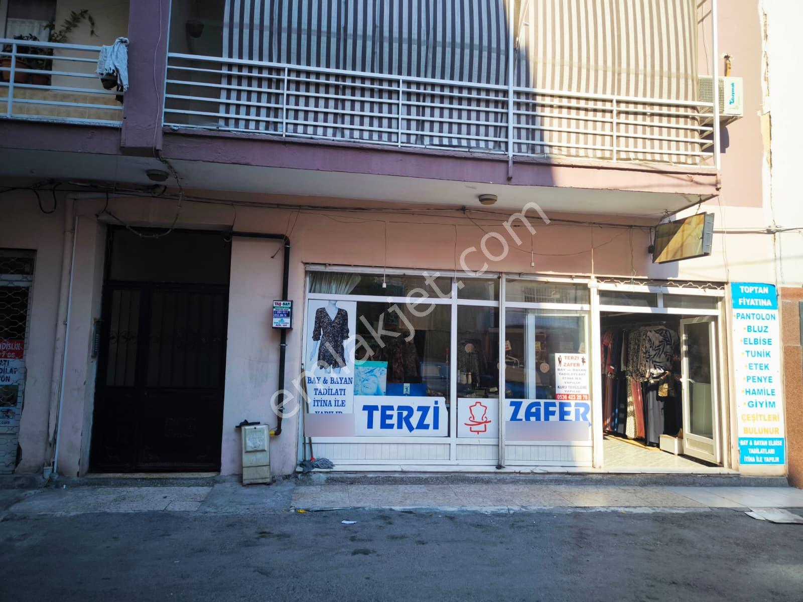 İzmir Karabağlar Bozyaka Dalgıçlar Mevkii İstikbal Mob. Yakınında Satılık Dükkan