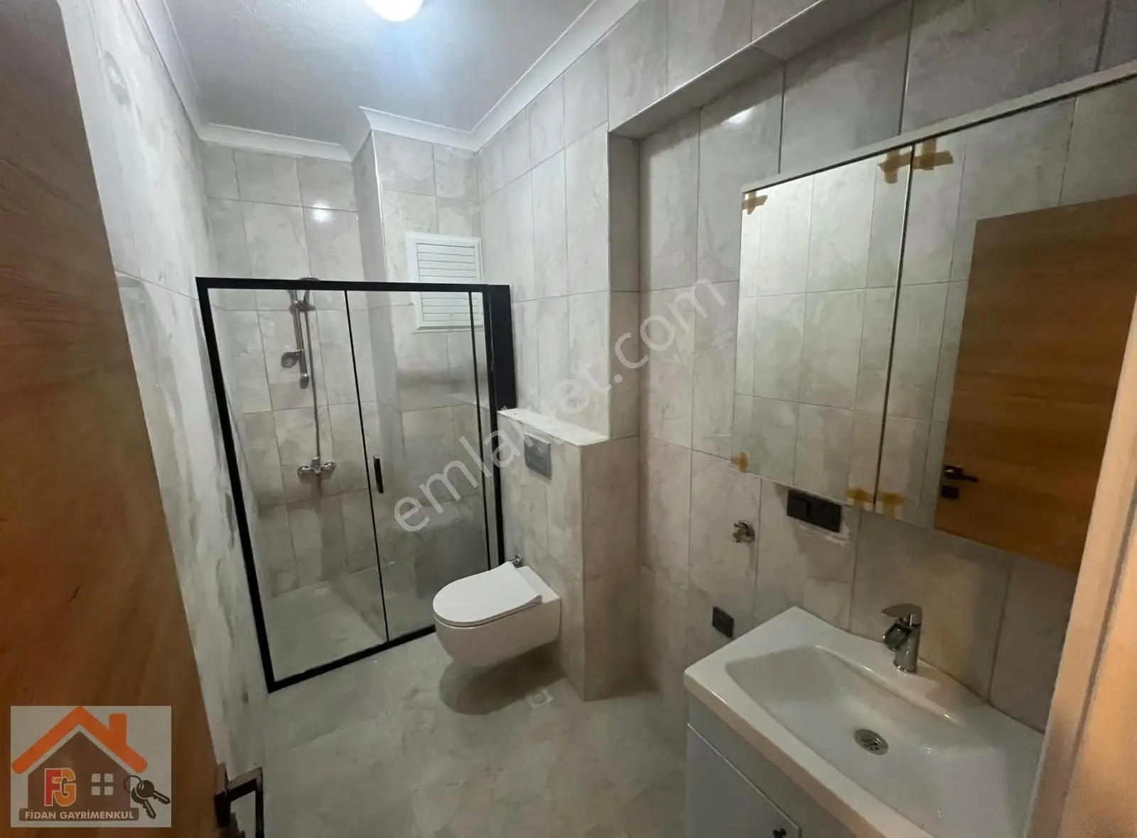 Yalova Merkez Bursa Yolunda 1+1 Kiralık Daire - Görsel 2