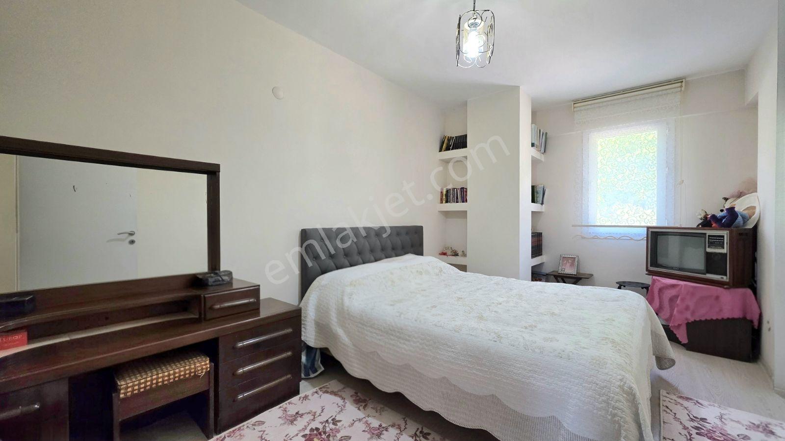 Fethiye Taşyaka'da Satılık 3+1 120m2 Havuzlu Ara Kat Daire - Görsel 11
