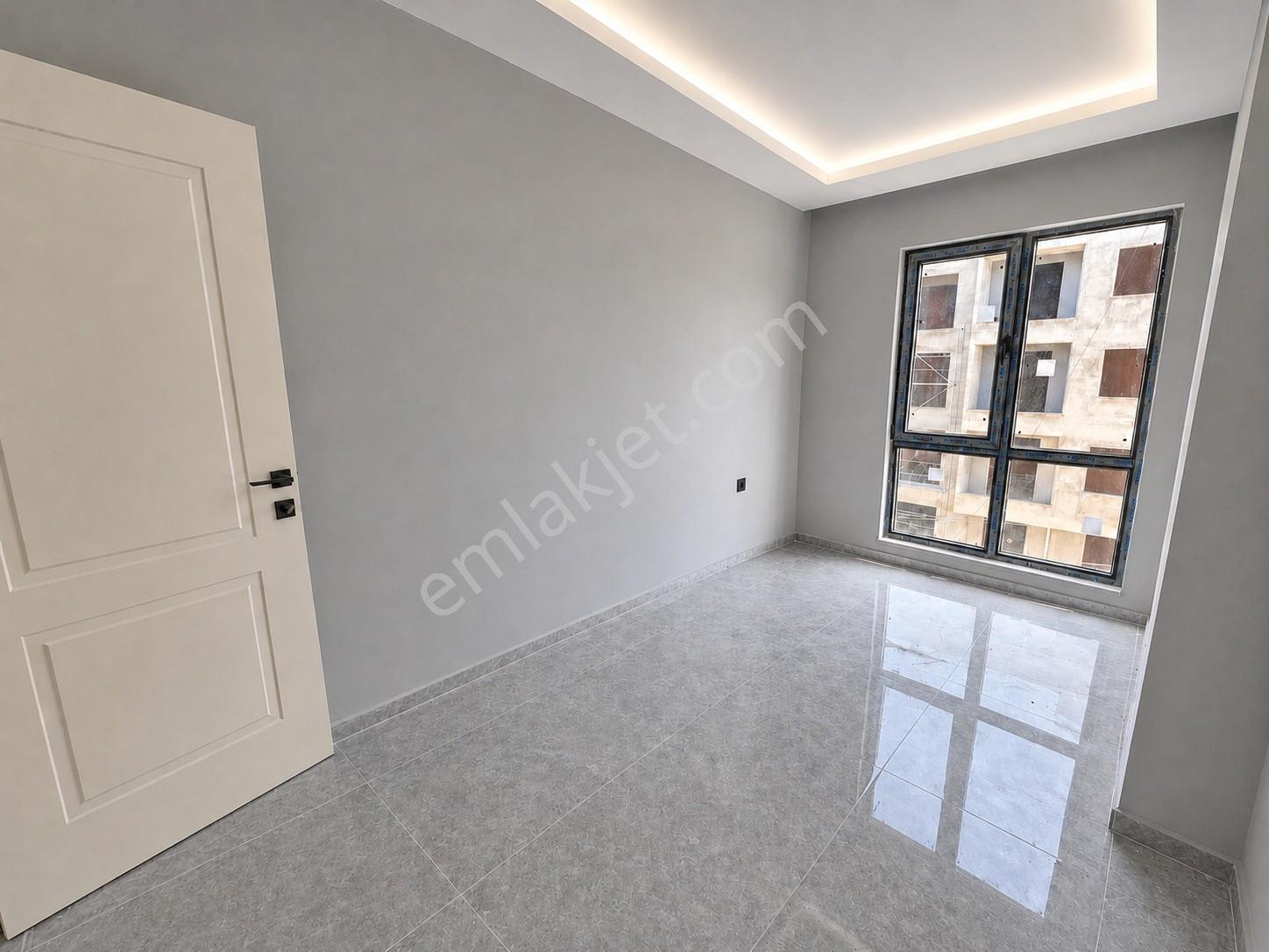 Derecikte Rte Bulvarında Salon Mutfak Ayrı Net 100 M² 2+1 Daire - Görsel 11