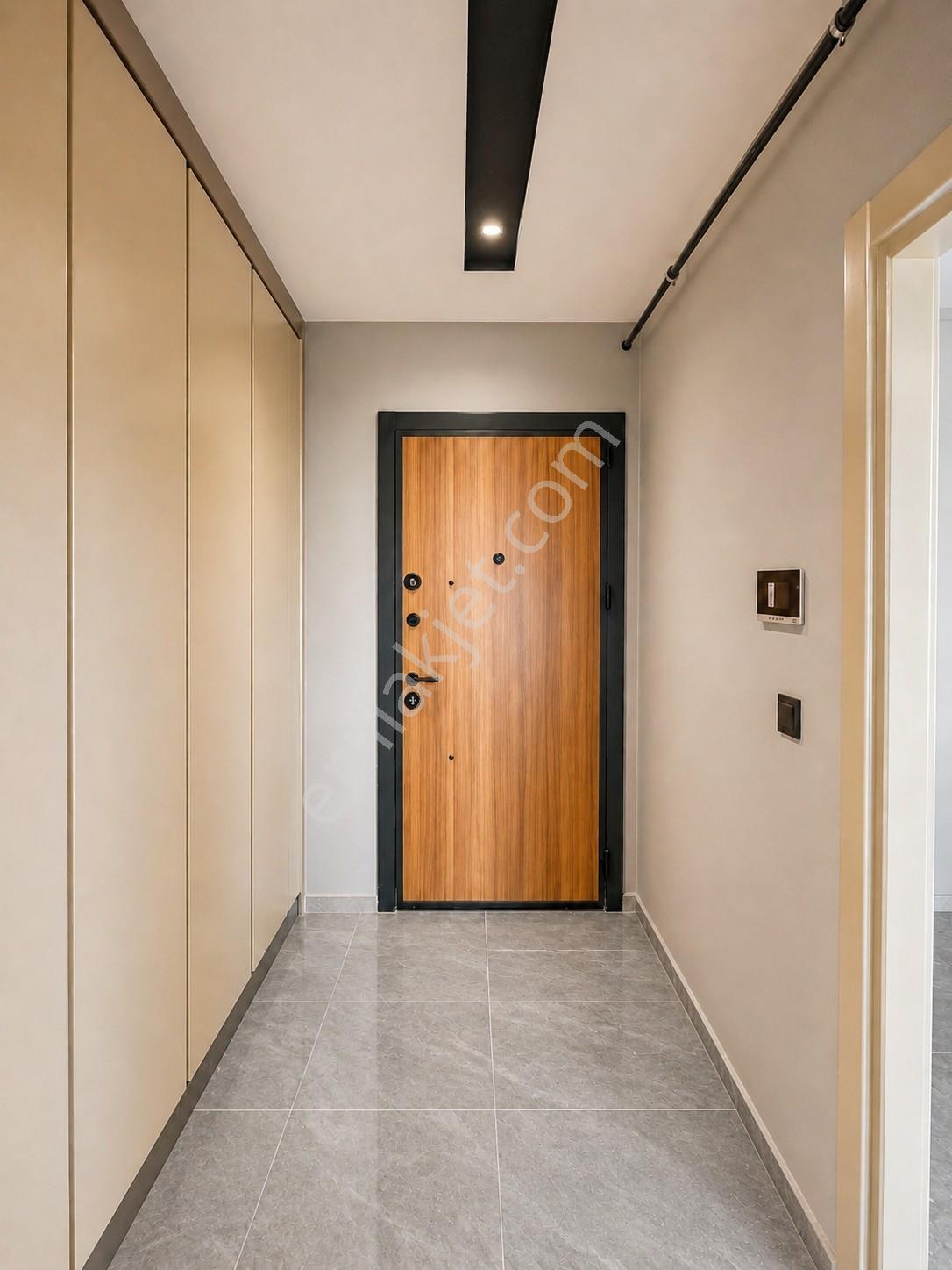 Derecikte Rte Bulvarında Salon Mutfak Ayrı Net 100 M² 2+1 Daire - Görsel 16