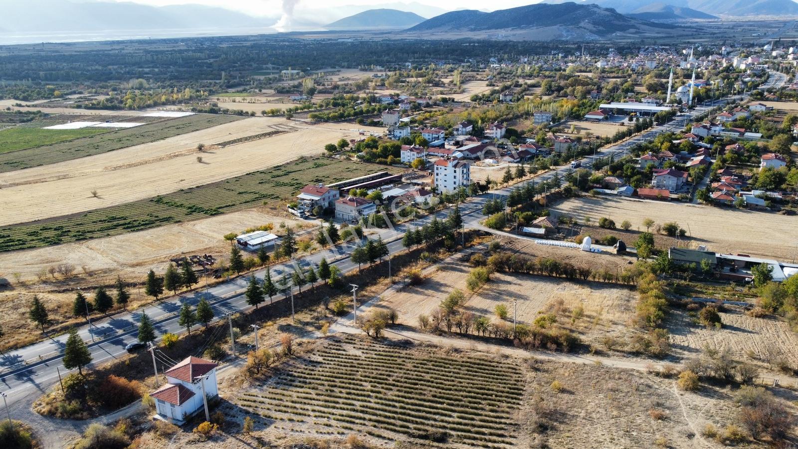4 Villalık İmarlı Arsa Göl Manzaralı