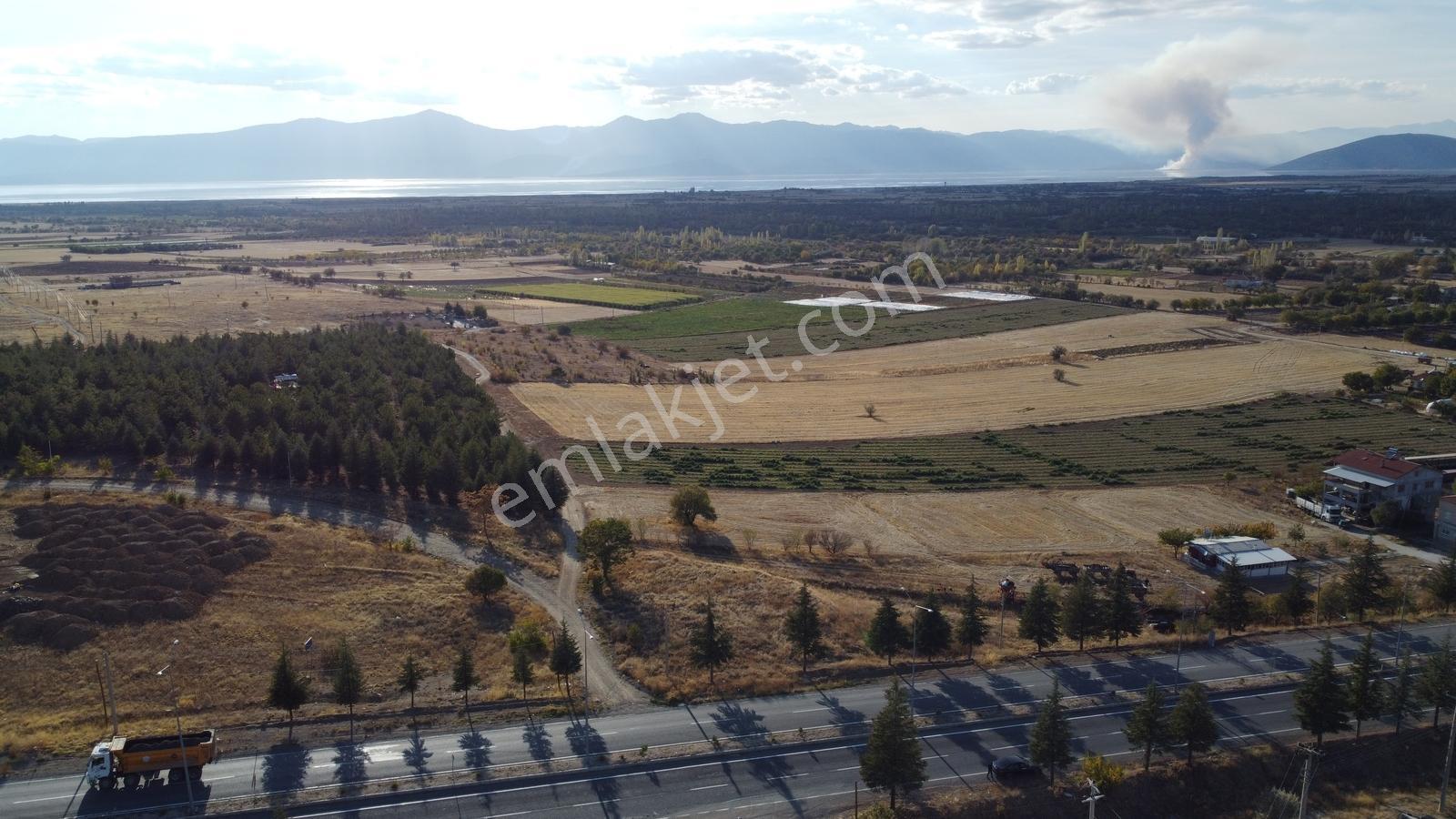 4 Villalık İmarlı Arsa Göl Manzaralı - Görsel 8