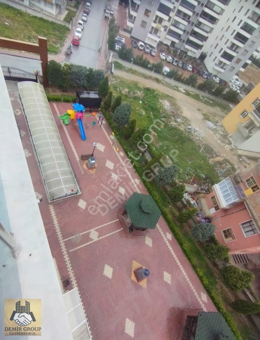Şeker Mh. 9 Yıllık, Arakat, Kapalı Otoparklı, Merkezi Konum