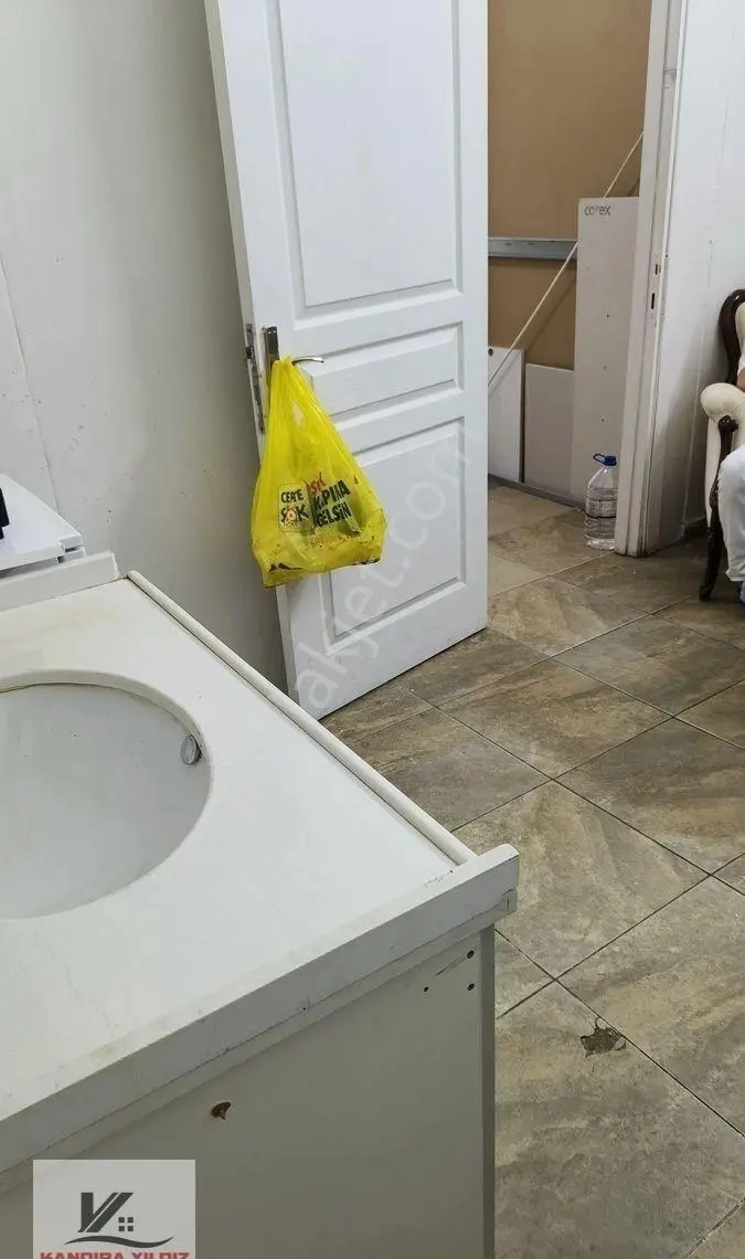 Cumhriyet Mah.caddeye Cephe Düz Giriş Boş Durumda Düükan - Görsel 2
