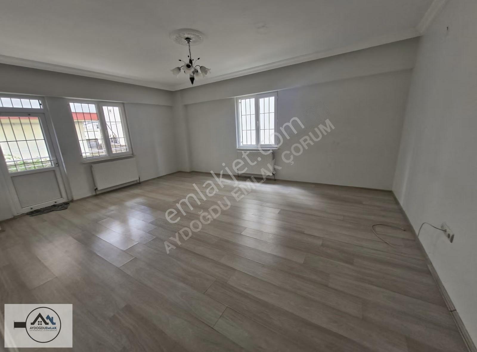 Aydoğdu'dan Salı Pazarı Civarı 3+1 Kiralık Daire Çift Balkonlu - Görsel 6