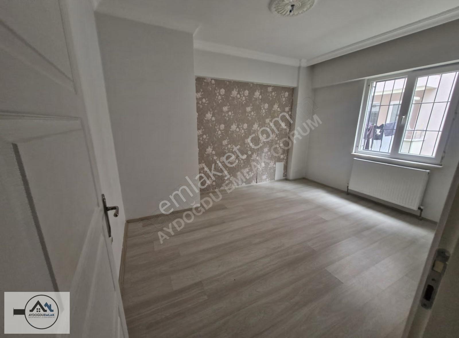 Aydoğdu'dan Salı Pazarı Civarı 3+1 Kiralık Daire Çift Balkonlu - Görsel 2
