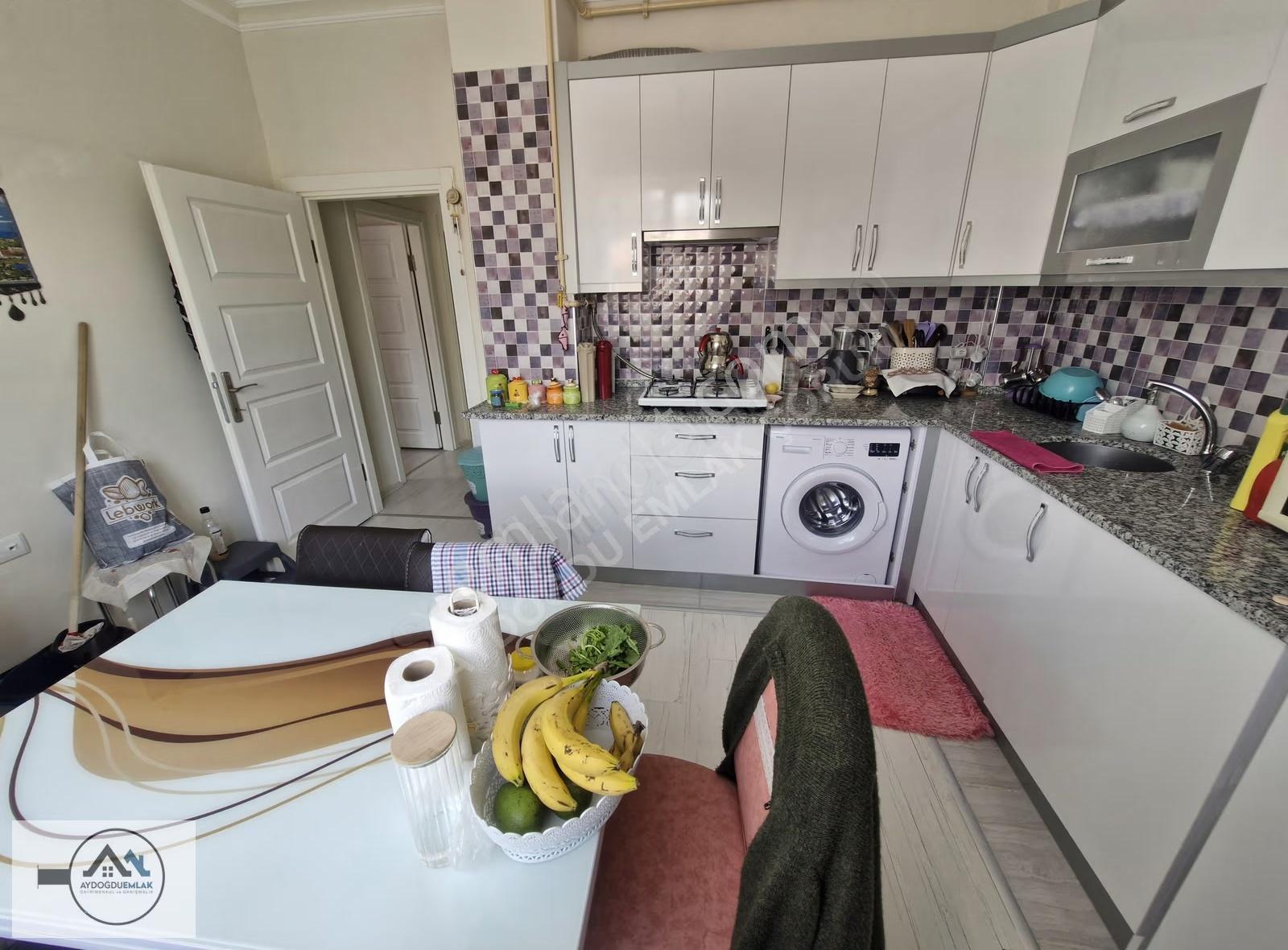 Aydoğdu'dan Salı Pazarı Çevresi Satılık 2+1 Daire 85m.balkonlu