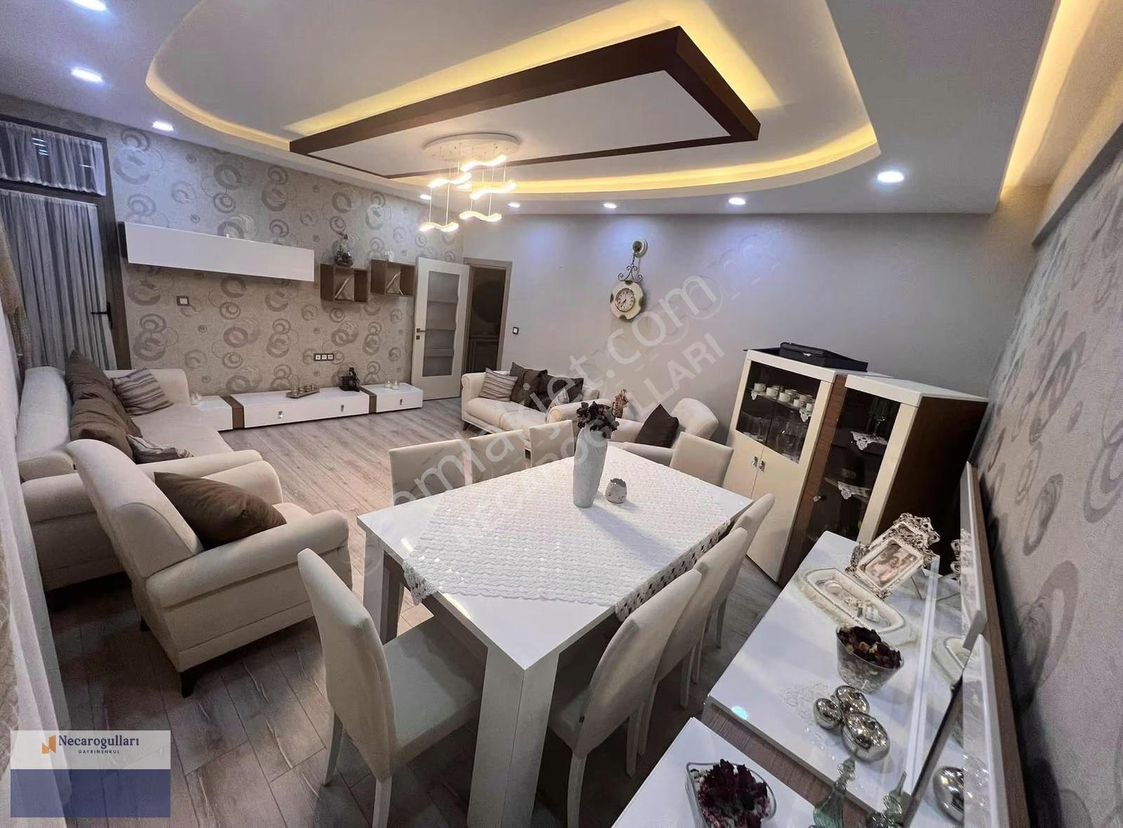 Necaroğullarından Wınston Avm Civarı 3+1 Lüks Daire - Görsel 12