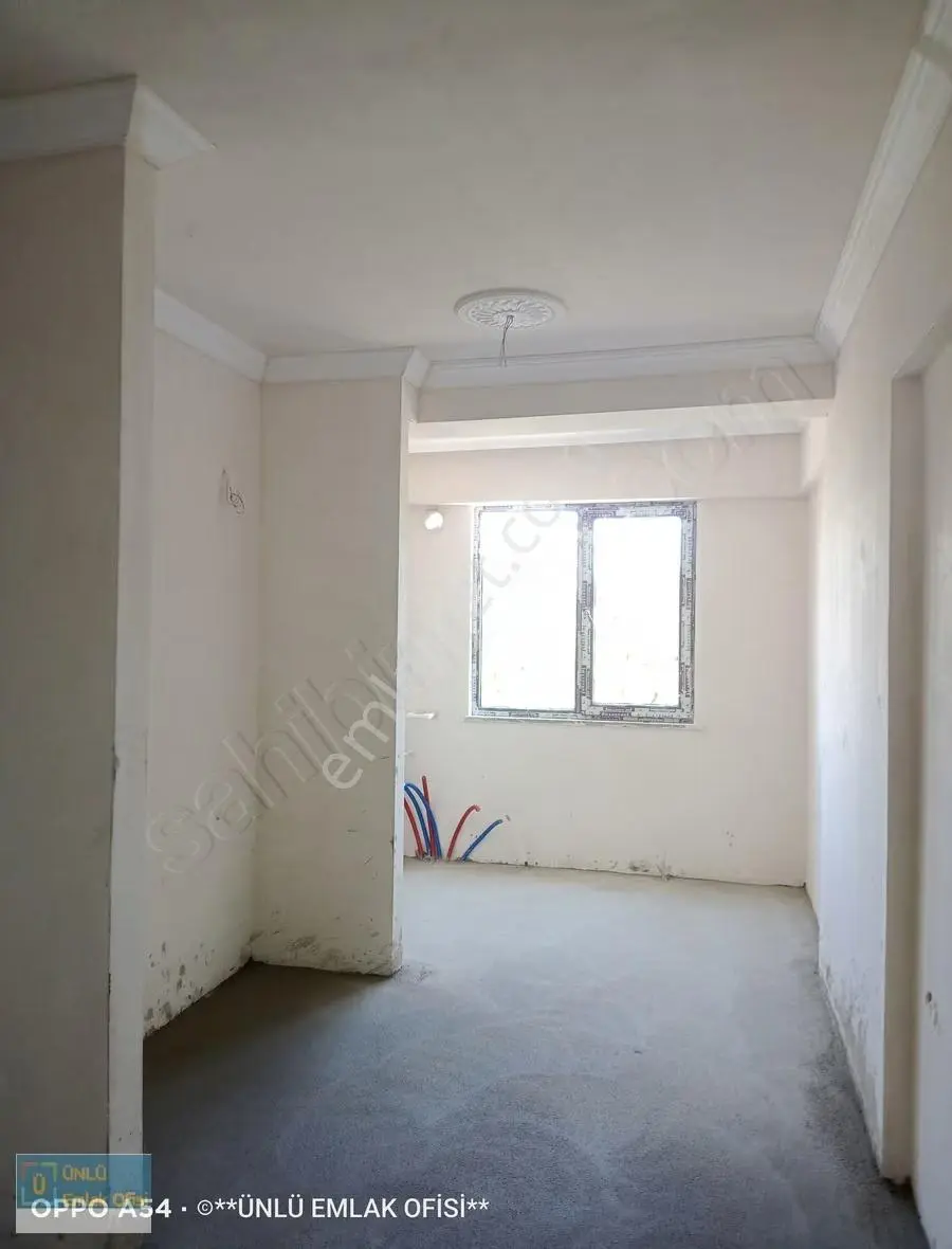 Ünlü Emlaktan Taşıko Karşısında Merkezi Konumda Satılık 1+1daire - Görsel 2