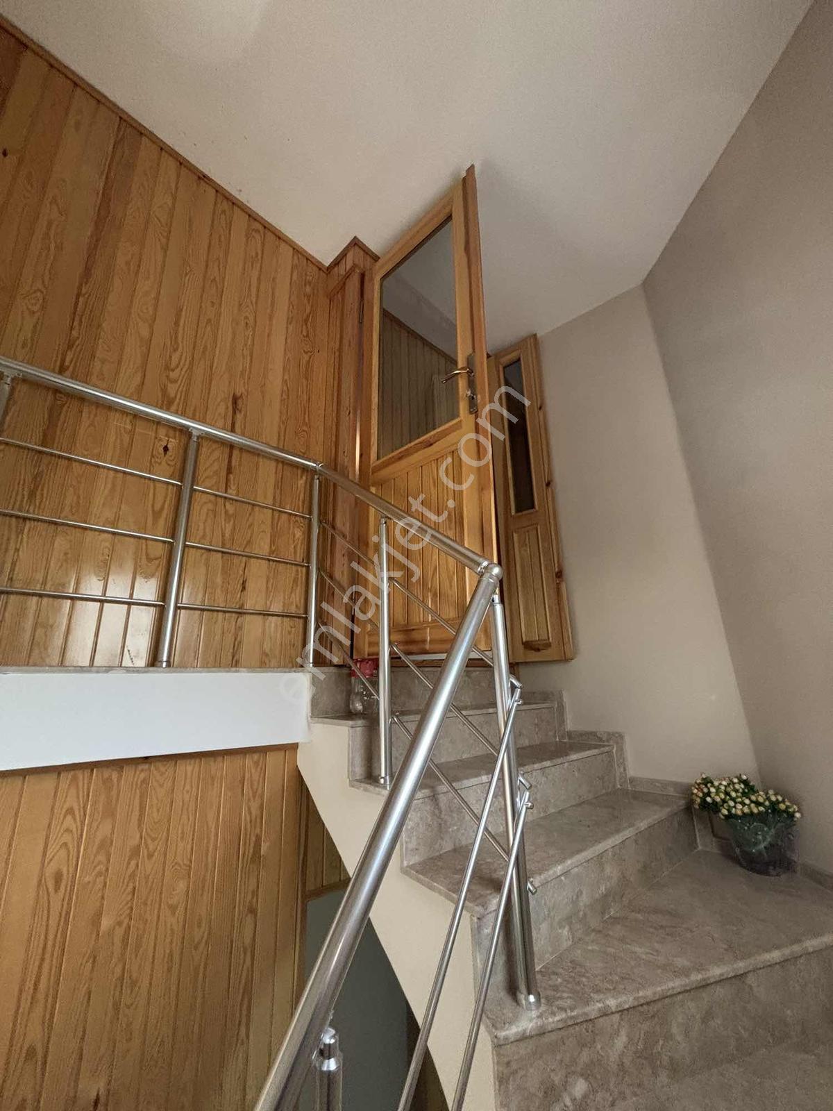 Doğa Dostu'ndan Yakaköy 3159m2 Ve 3 Katlı Özel Villa - Görsel 27
