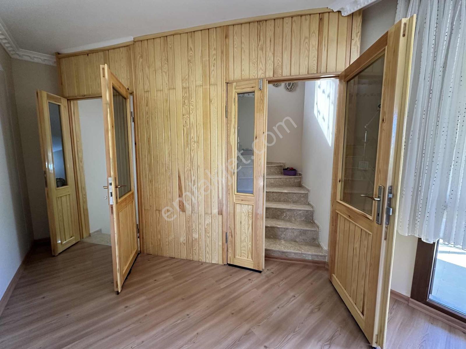 Doğa Dostu'ndan Yakaköy 3159m2 Ve 3 Katlı Özel Villa - Görsel 35