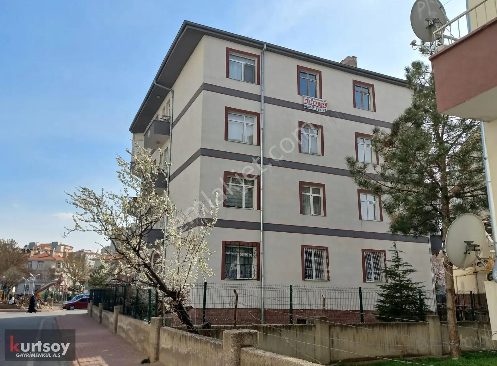 Kurtsoydan T.reisde 3+1 Sağlık Ocağı Okul Yanı Kiralık Daire