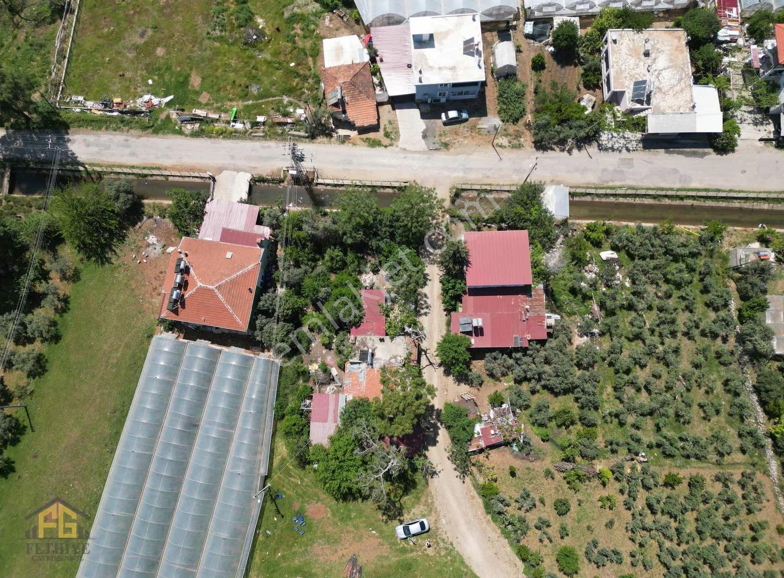 Fethiyede 630m2 Köşe Parsel Satılık 2 Ev Ve Tarlası - Görsel 12