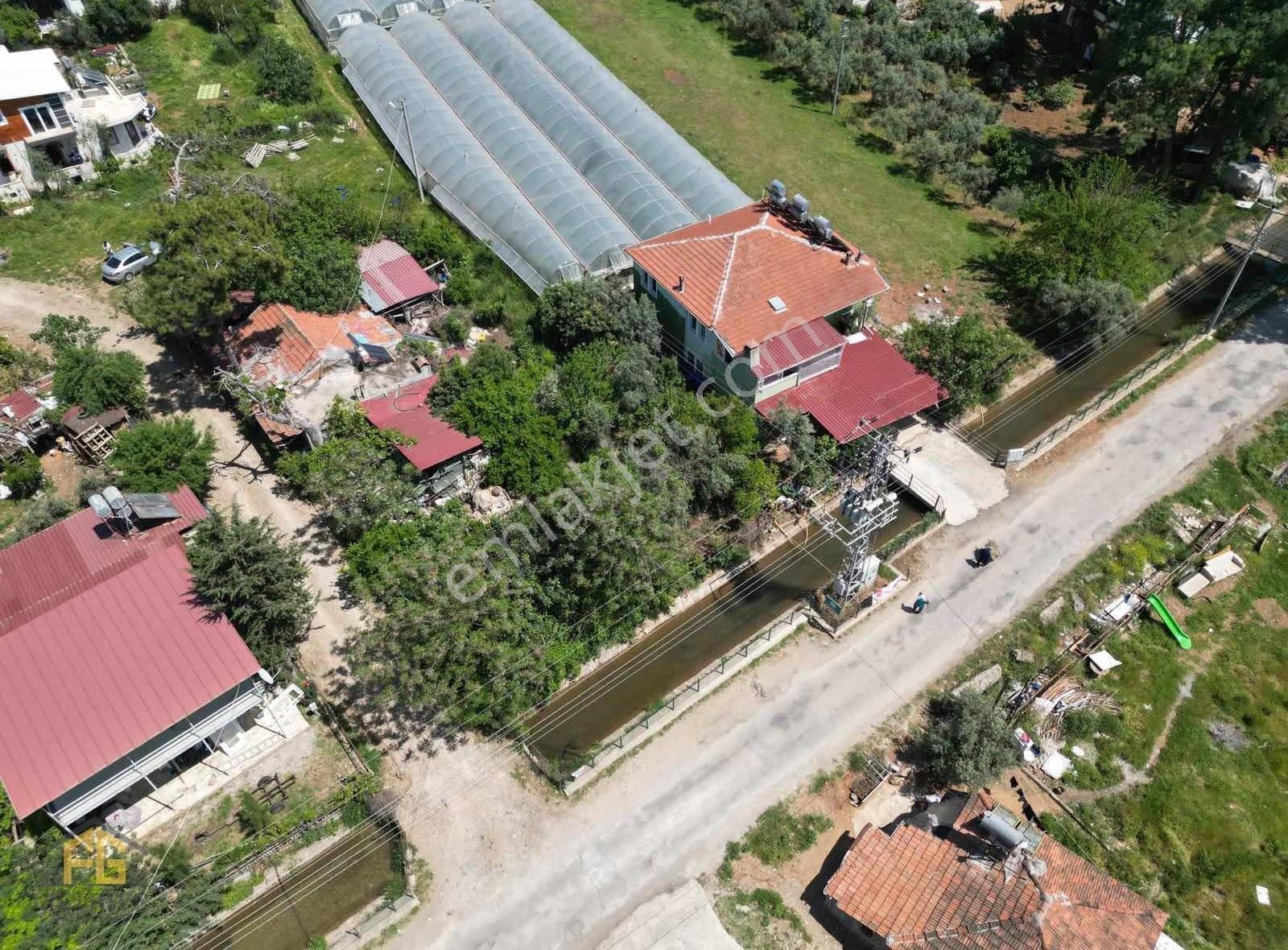 Fethiyede 630m2 Köşe Parsel Satılık 2 Ev Ve Tarlası - Görsel 13