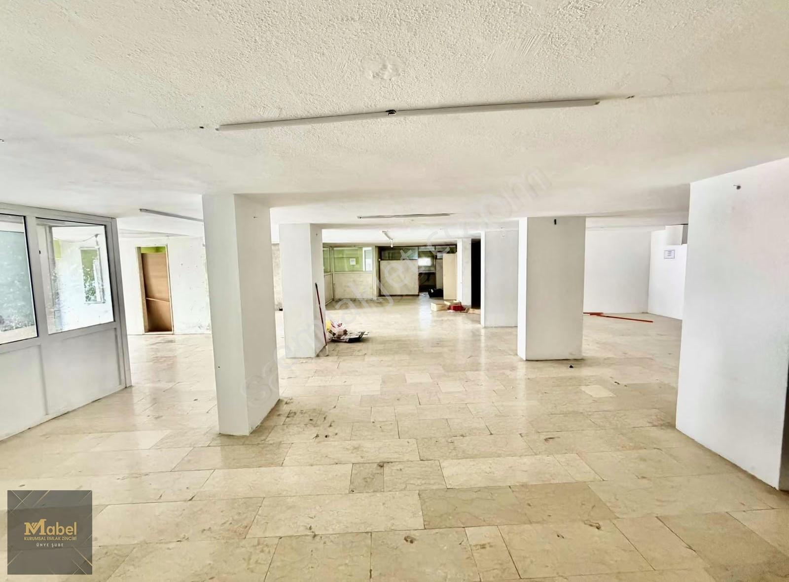 Şehrin Tam Merkezinde Tüm İş Kollarına Uygun Çift Katlı 650m2 - Görsel 22