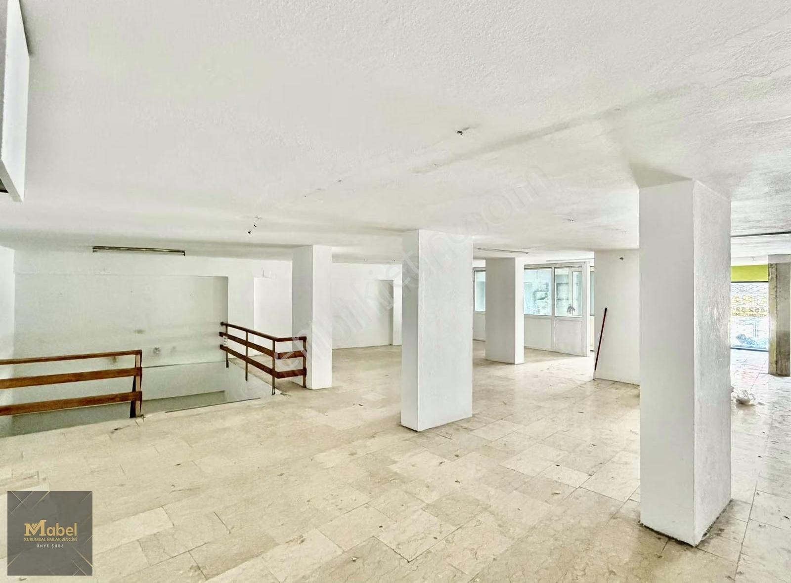 Şehrin Tam Merkezinde Tüm İş Kollarına Uygun Çift Katlı 650m2 - Görsel 4
