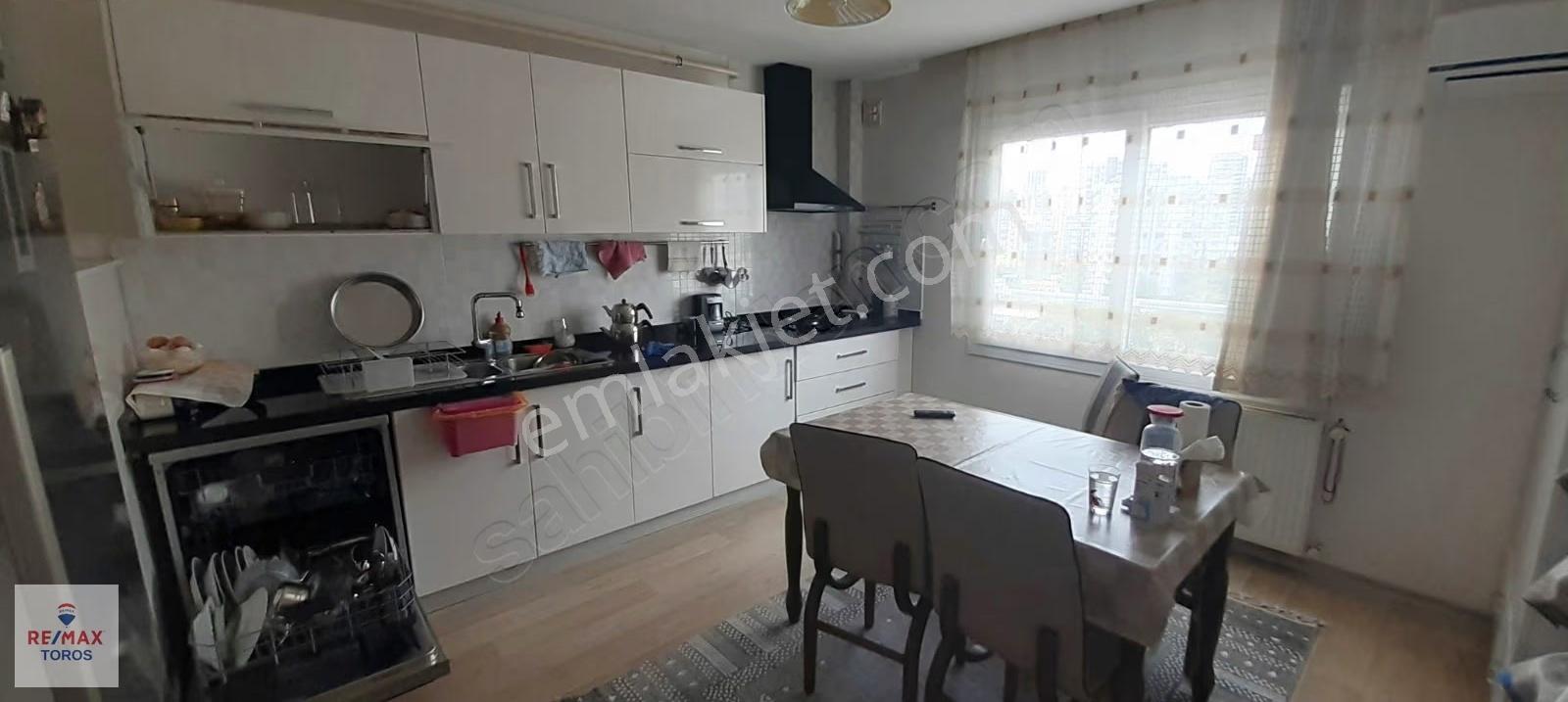 Remax Toros'tan 34. Cadde Üzeri Satılık Geniş 3+1 Daire - Görsel 4