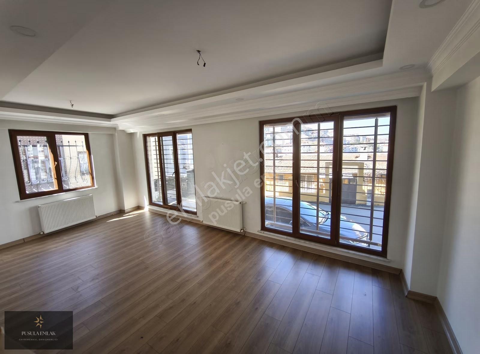Topçular Mah.mükemmel Konumda Otoparklı 110m²3+1 Daire
