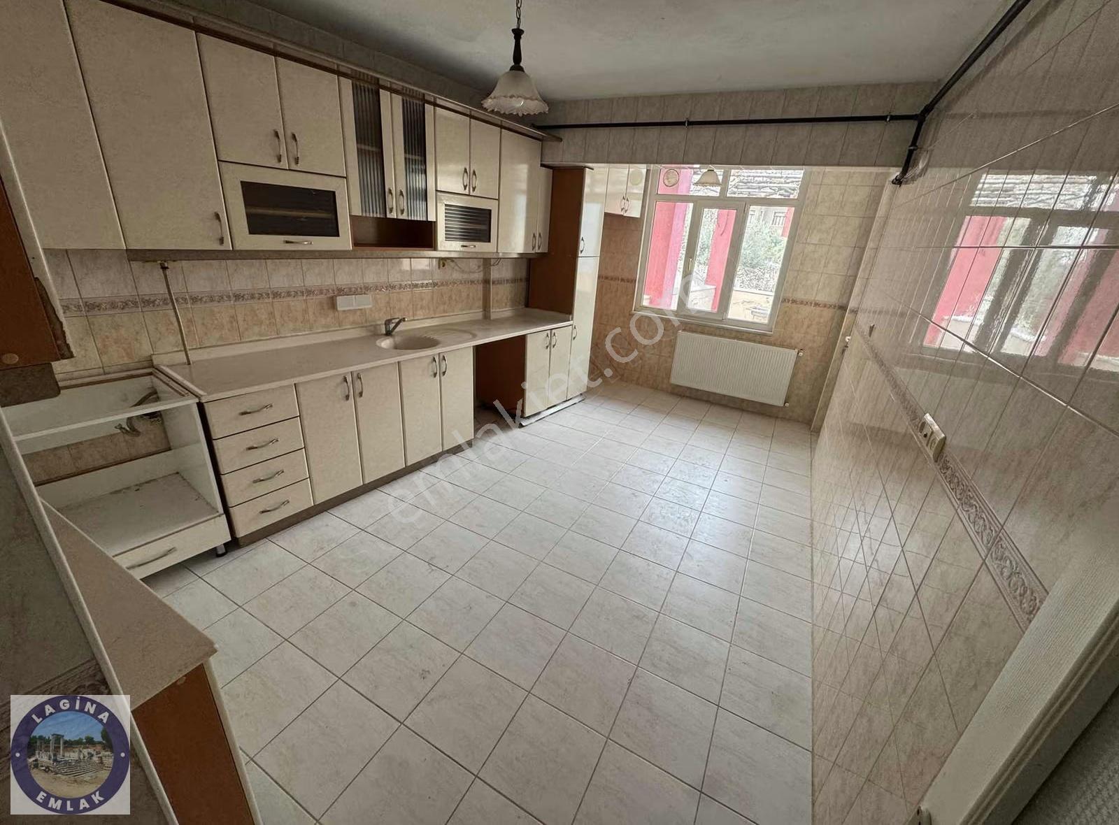 Şehir Merkezin'de Kiralık Daire - Görsel 8