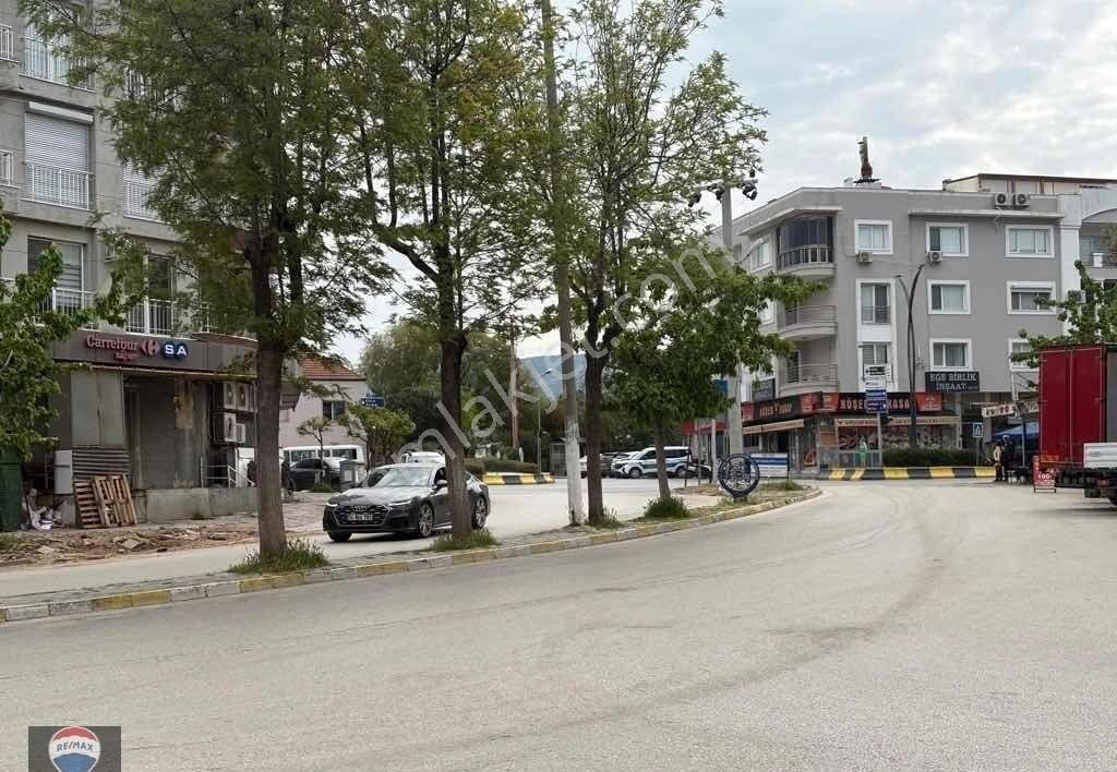 Davutlar Merkezde Kurumsal Ve Ticari Yatırıma Uygun 470 M2 Kiralık - Görsel 14