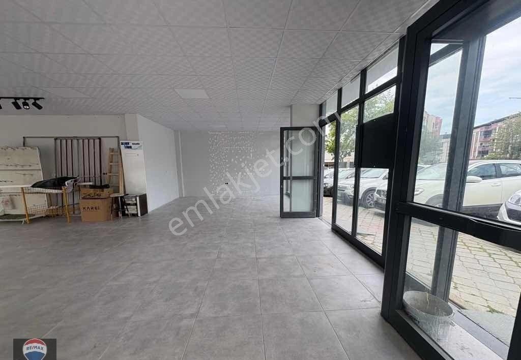 Davutlar Merkezde Kurumsal Ve Ticari Yatırıma Uygun 470 M2 Kiralık - Görsel 12