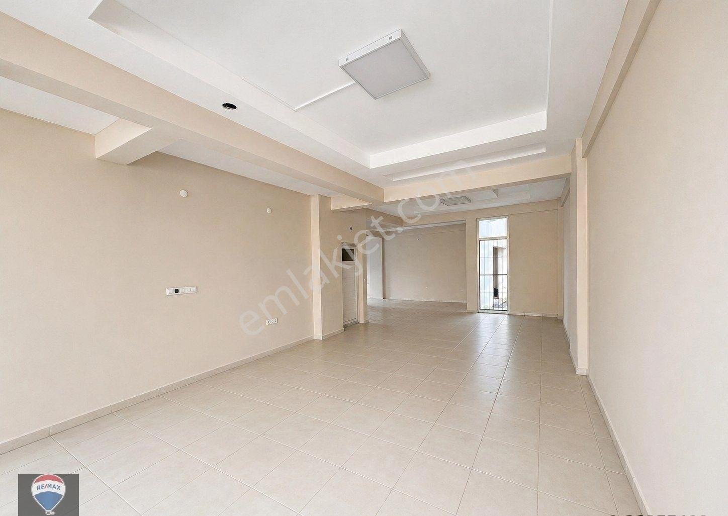 Aydında Köşe Konumlu Kiralık Dükkan Mağaza - Görsel 4