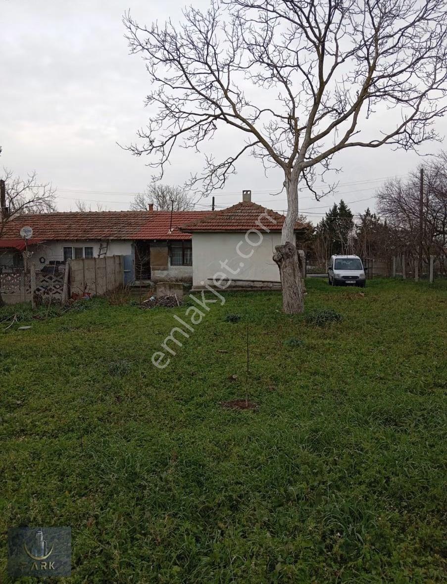 Satılık Ev Ve Arsası