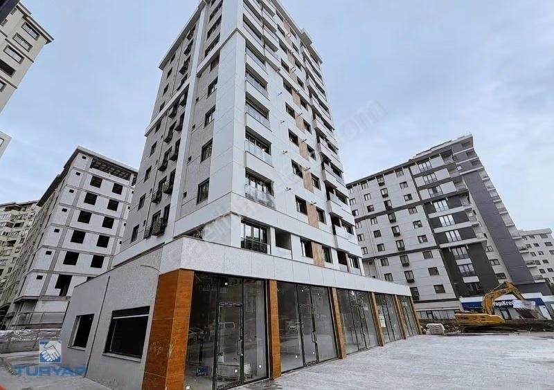 Turyap'tan Kozyatağı Minibüs Caddesi'nde Ara Kat Sıfır 2+1 - Görsel 7