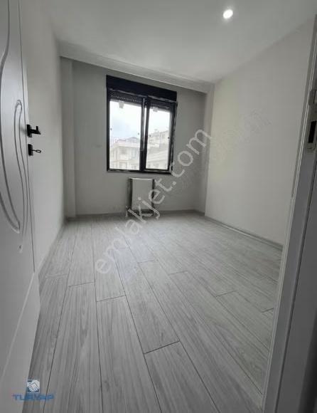Turyap'tan Kozyatağı Minibüs Caddesi'nde Ara Kat Sıfır 2+1 - Görsel 17