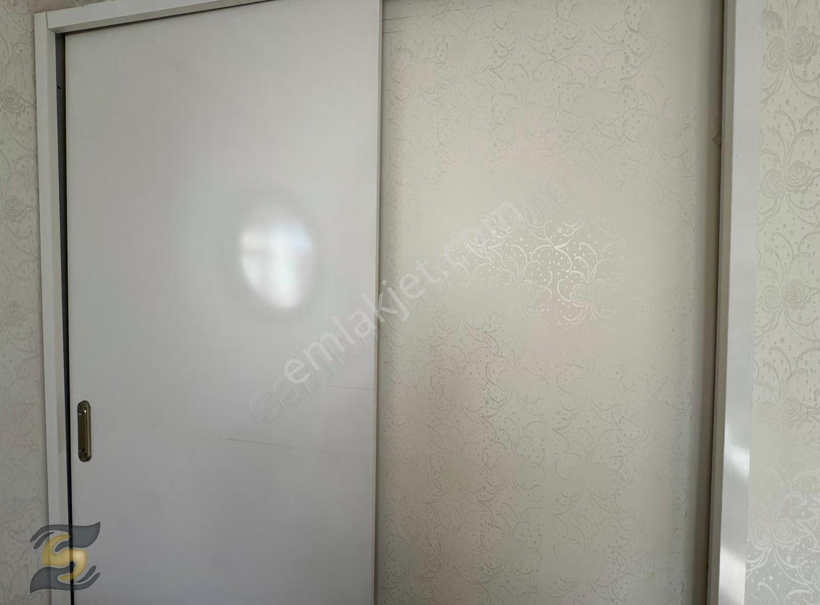 İsmetpaşa Mahallesi'nde Yüksek Çatılı Geniş 4+2 Dubleks Daire - Görsel 11