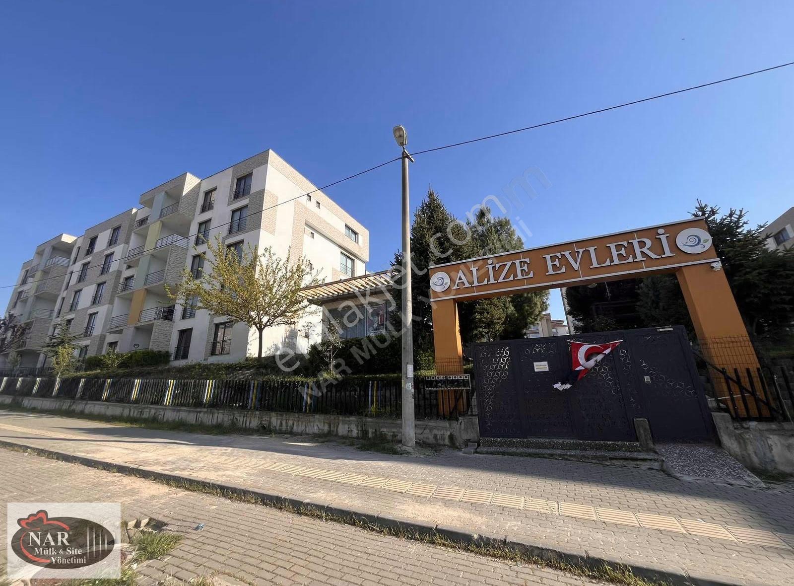 Nar Yönetim'den Havuzlu Sitede 3,5+1 Eşyasız Kiralık Daire - Görsel 16