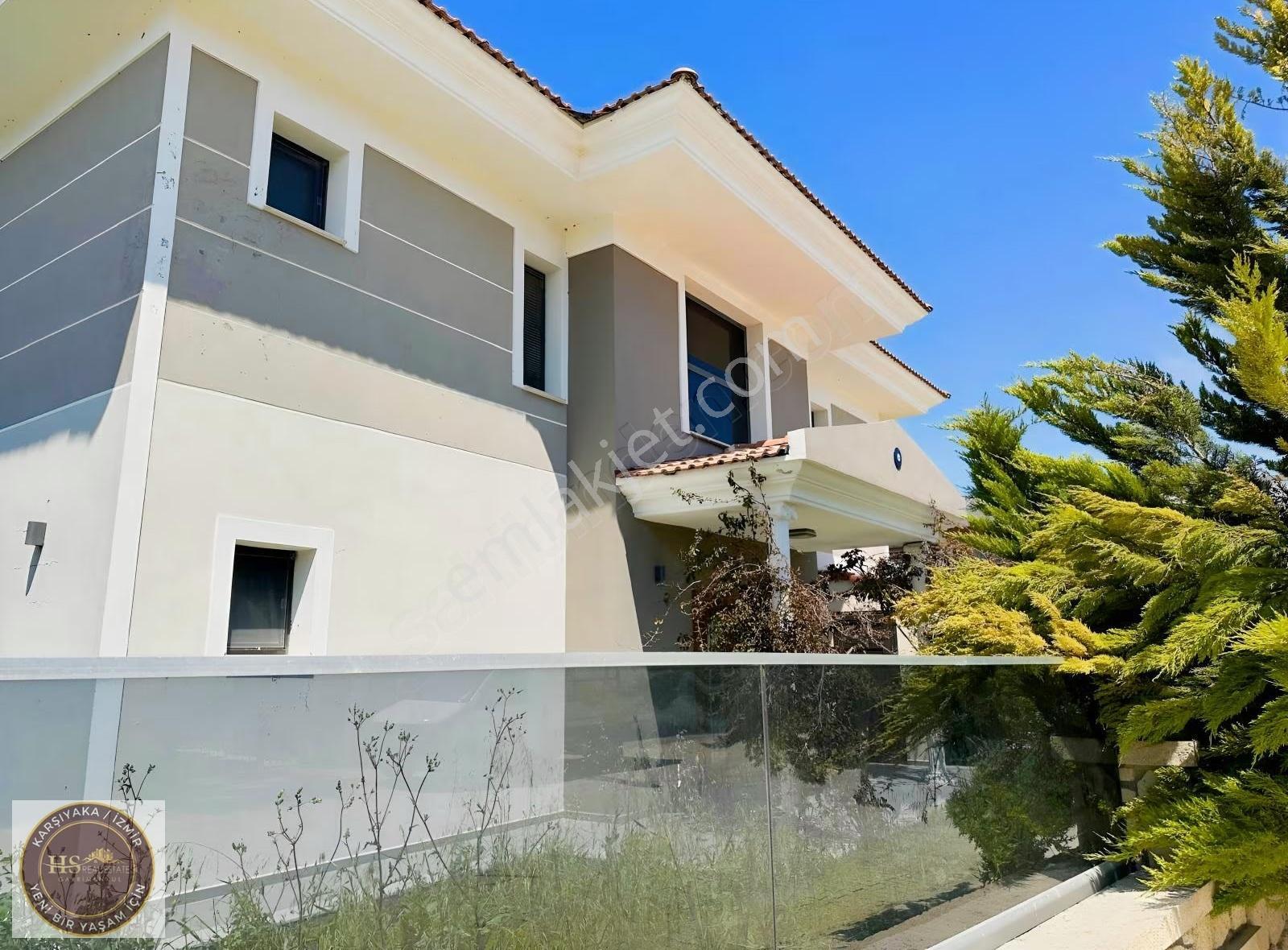 Hs'den Çeşme Çiftlikköyde Müstakil Havuzlu 4+1 Villa - Görsel 21