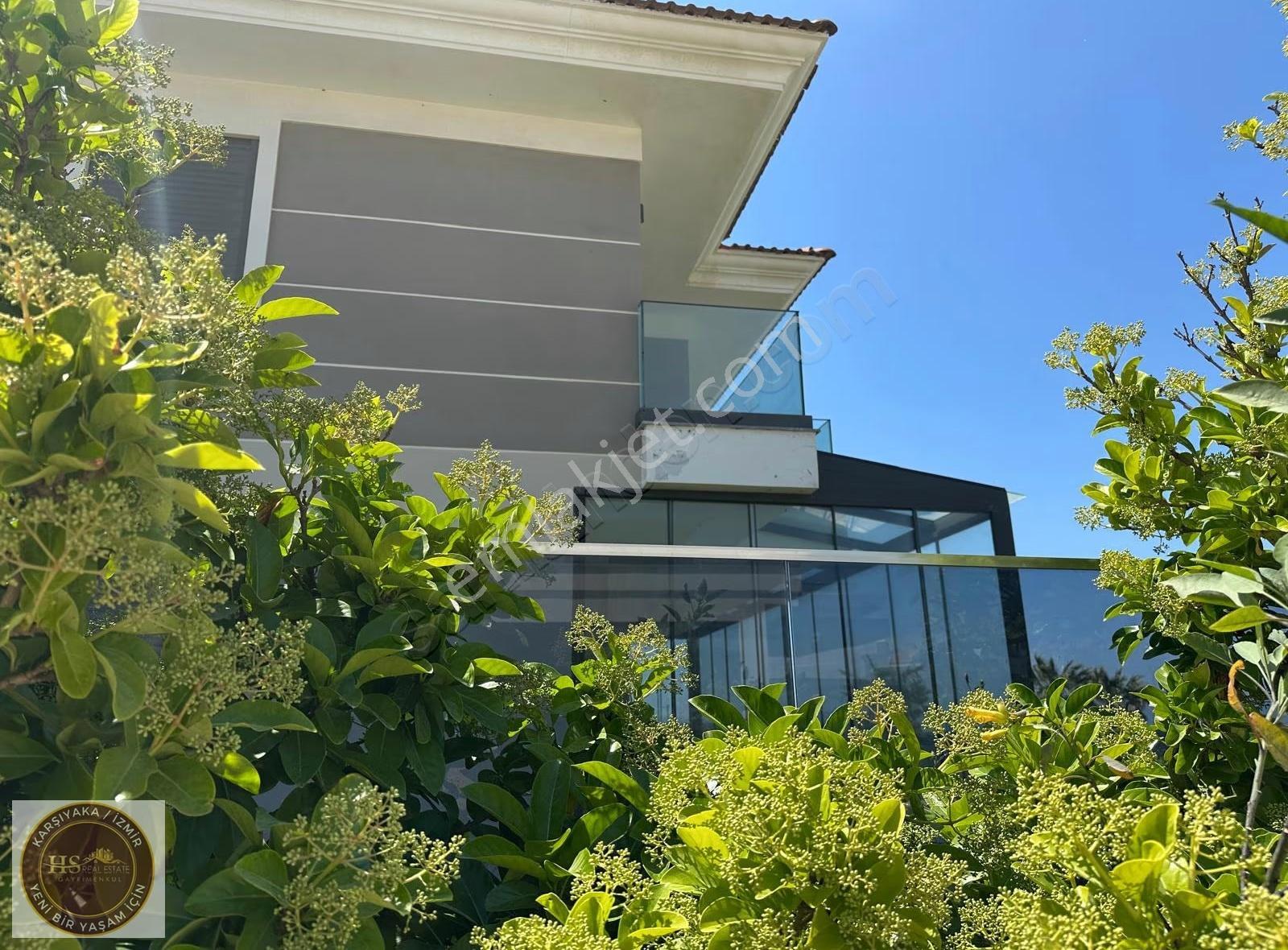 Hs'den Çeşme Çiftlikköyde Müstakil Havuzlu 4+1 Villa - Görsel 4