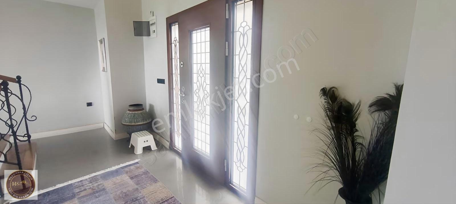 Hs'den Çeşme Çiftlikköyde Müstakil Havuzlu 4+1 Villa - Görsel 14